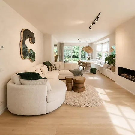 Peaceful 3-bedroom With Spacious Garden In * Knokke-Heist