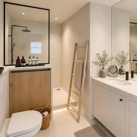 Peaceful 3-bedroom With Spacious Garden In Knokke-Heist